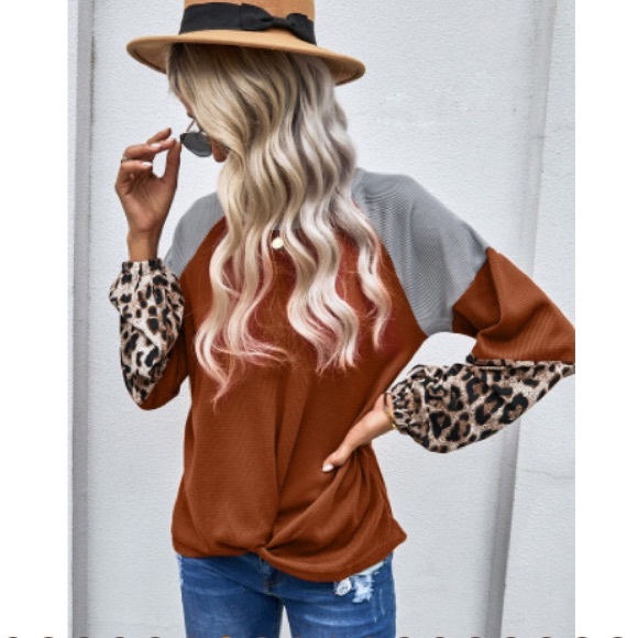 Fall blouse • - Picture 4 of 7